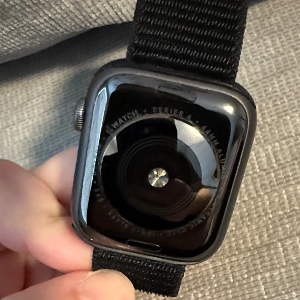 Series 3 44mm (GPS) Apple Smartwatch with Black Band